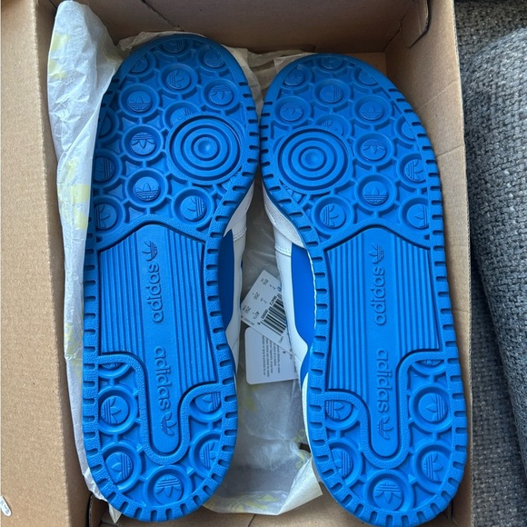 BNWT Adidas Forum Bold Stripes Sneakers - Women’s Size 8.5 - White/Blue - Picture 7 of 15